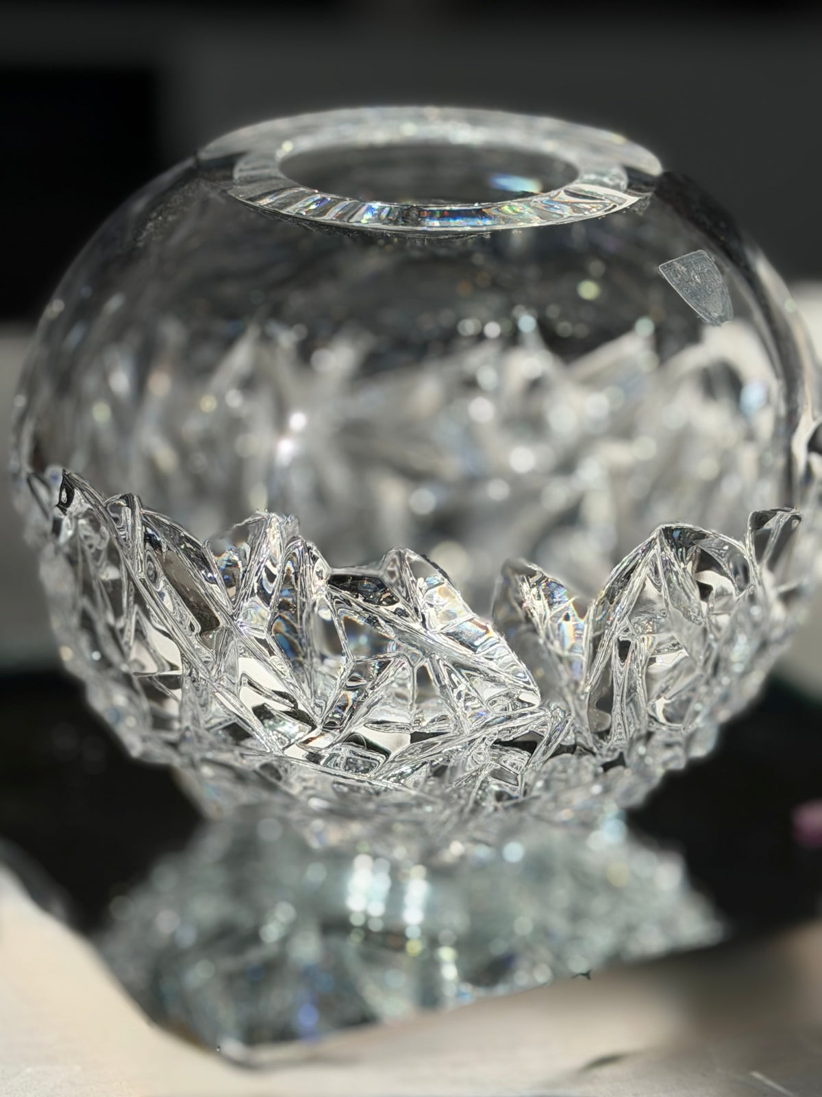 AFJM-0019: Orrefors Vas Carat – 12 × 12 cm