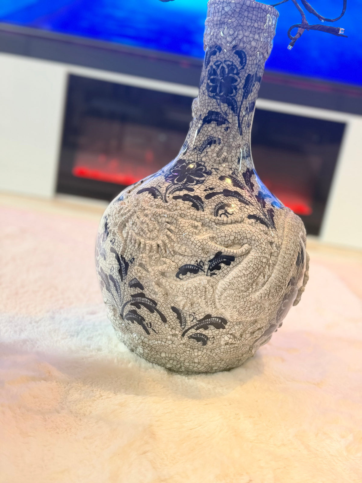 Celestial Healing Globe Vase with Dragon Decoration