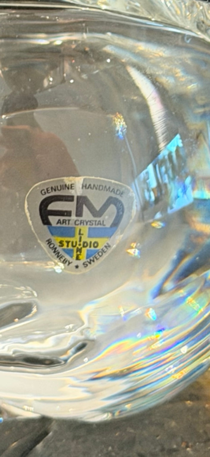 Närbild originaletikett FM Art Crystal Ronneby Sweden