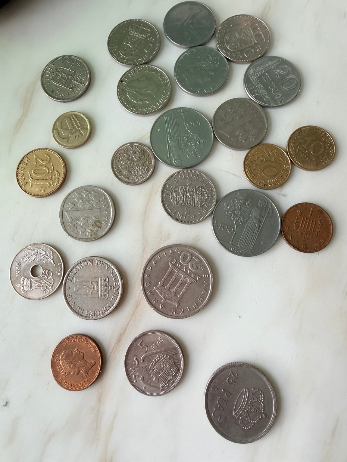 ATLAS 032 större blandad europeisk myntsamling